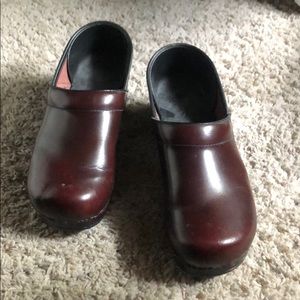 Size 41 Danskos